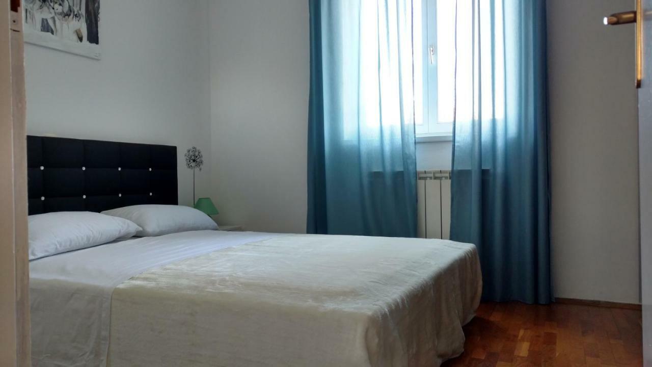 רוביני Apartman Eli מראה חיצוני תמונה